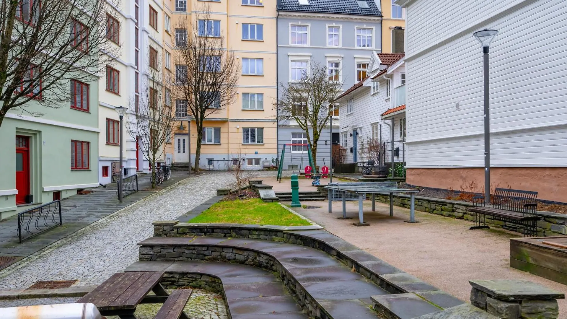Modern Apartment In 1840-Building At Nordnes Bergen 0*,  Norway